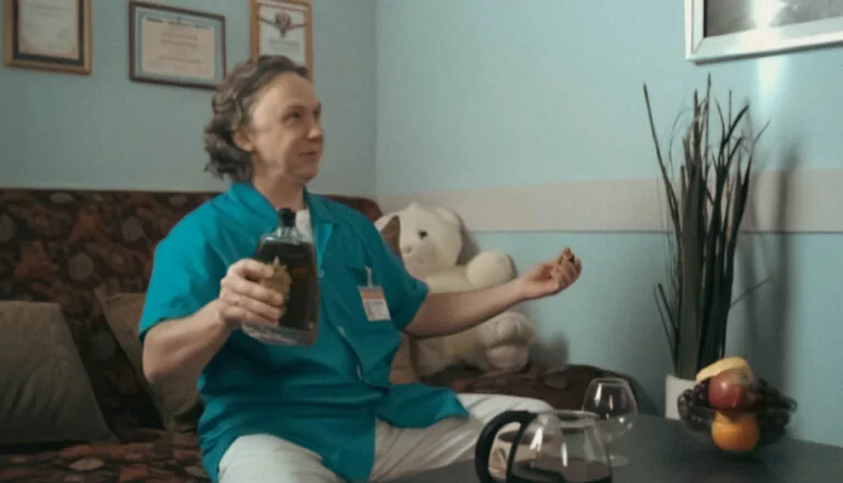 Момент из 14 серии 1 сезона