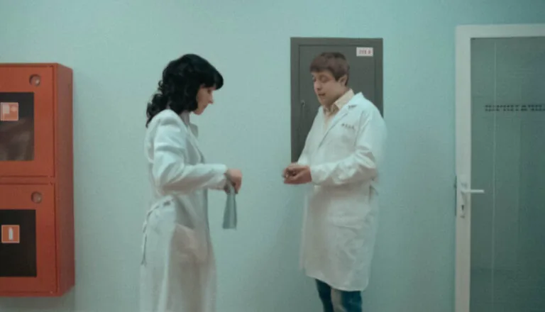 Момент из 19 серии 1 сезона