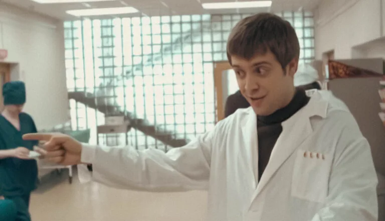 Момент из 3 серии 1 сезона