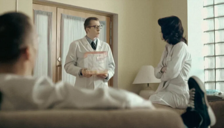 Момент из 13 серии 2 сезона