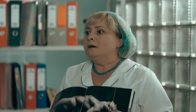 Момент из 15 серии 2 сезона