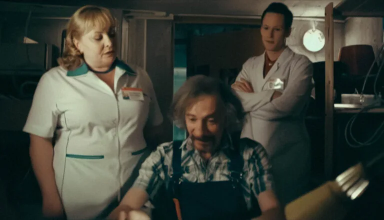 Момент из 16 серии 6 сезона